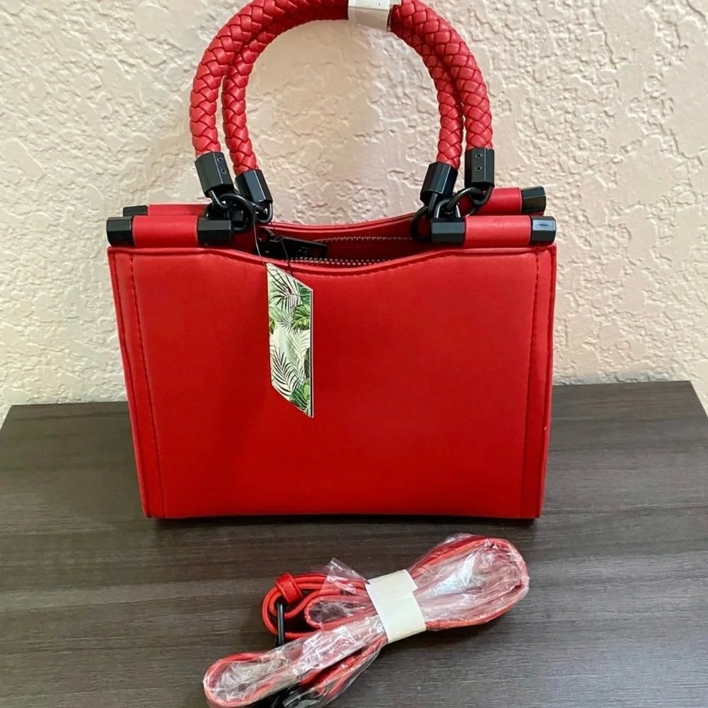 Badgley Mischka vegan leather handbag with extra shoulder bag strap - Picture 2 of 4